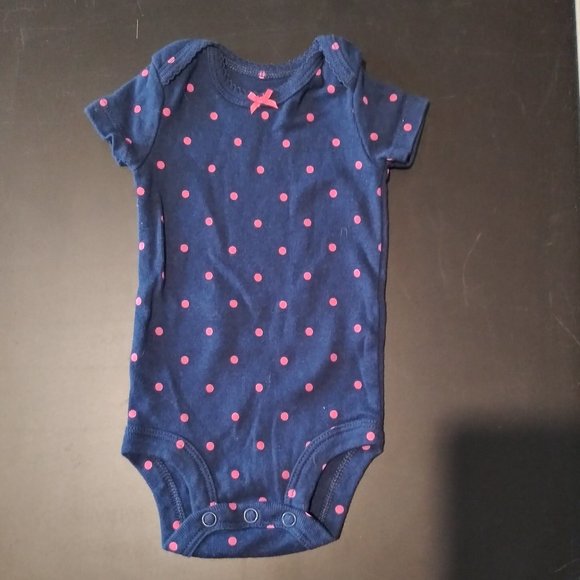👶6 New Born Baby Onesies - Picture 4 of 7